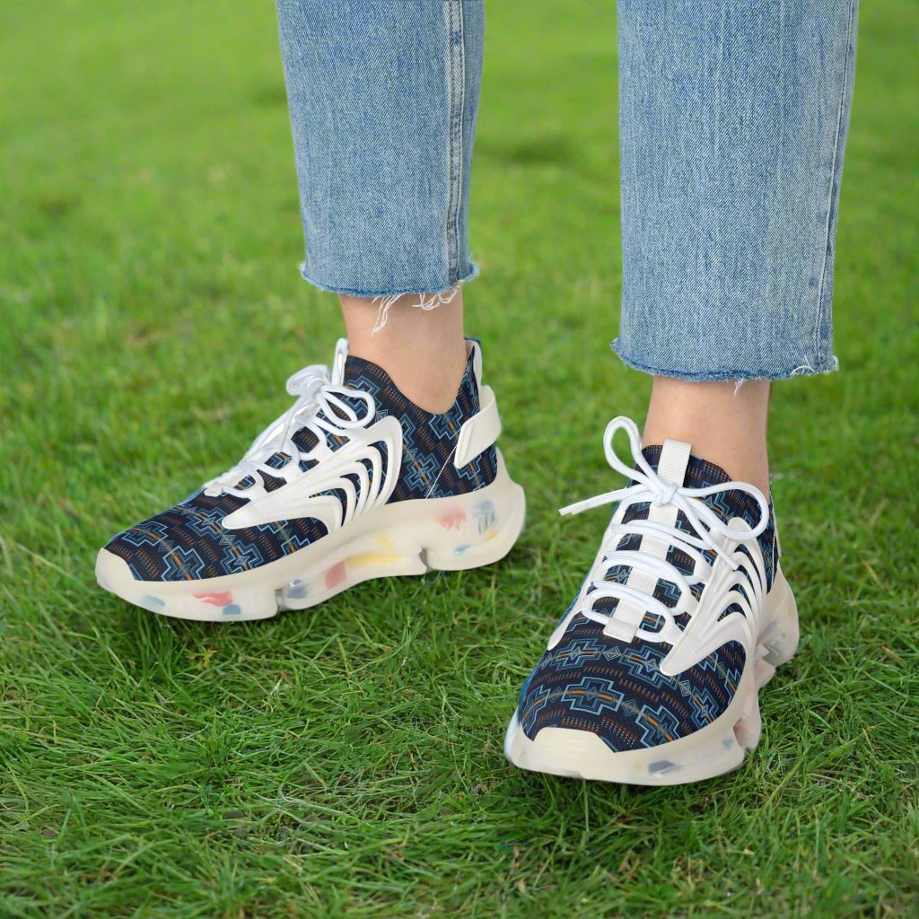 Deer Lake, Sneakers